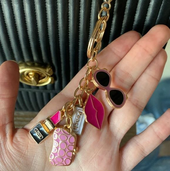 Keychain - Picture 3 of 4